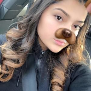 Meet your Posher, Rebeca